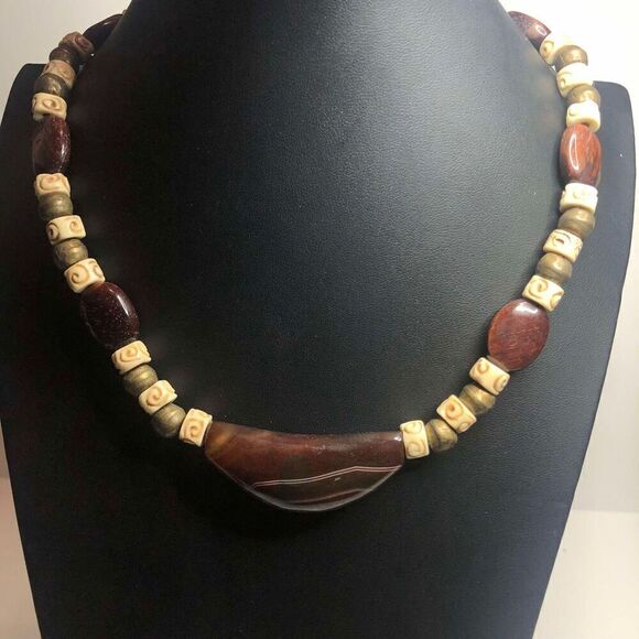 819 Lucky brand agate beaded toggle necklace 19" - Picture 1 of 2